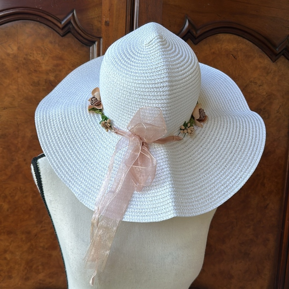 Boho Straw Hat with Flowers NWOT - Picture 7 of 14